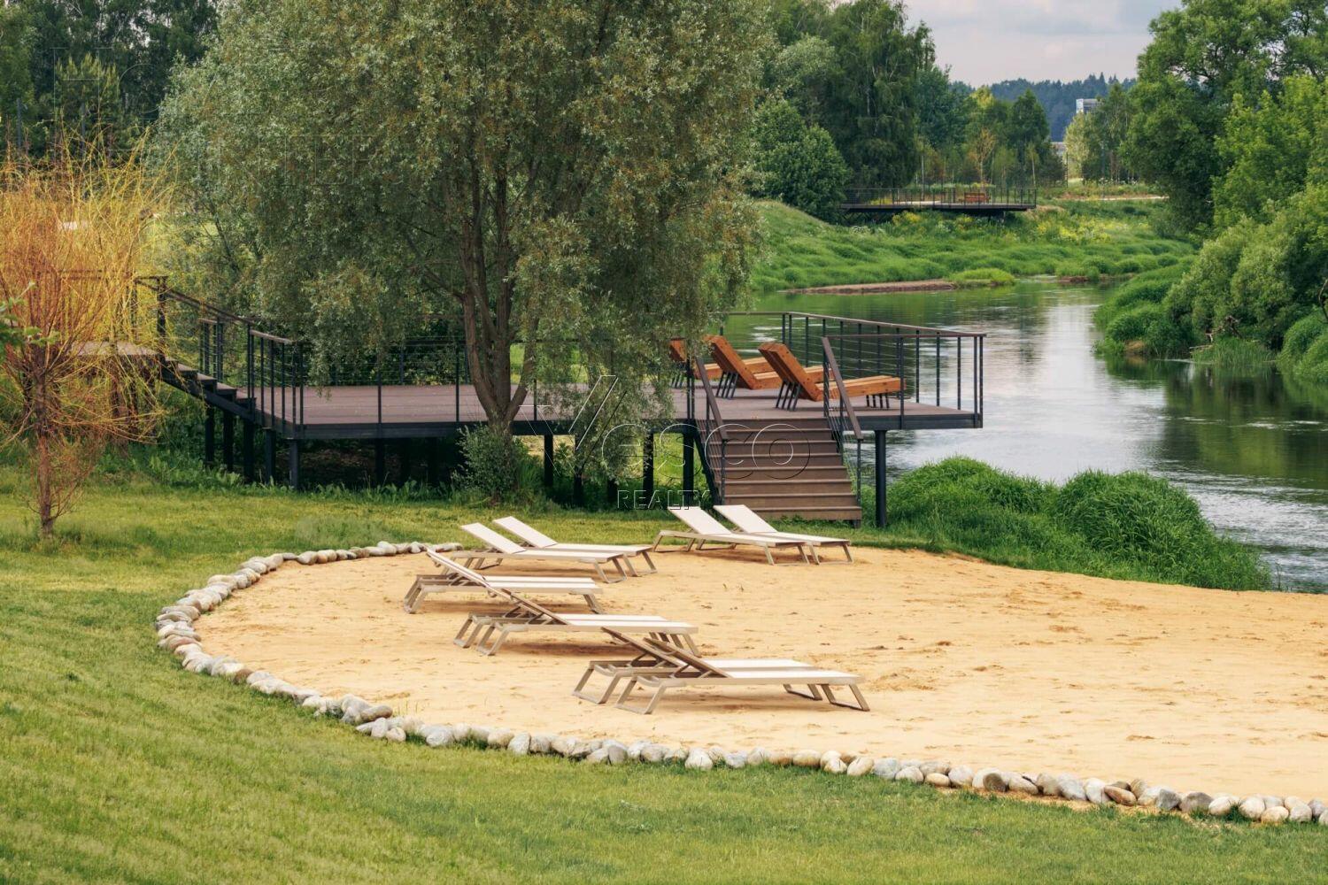 Участок 41.1 сот. в охраняемом поселке