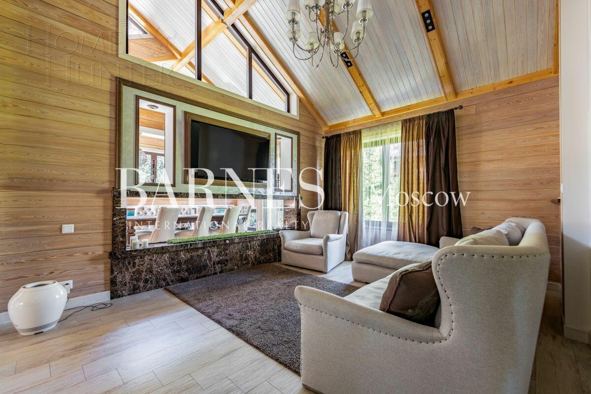 2-этажный коттедж 473.3 м² с отделкой