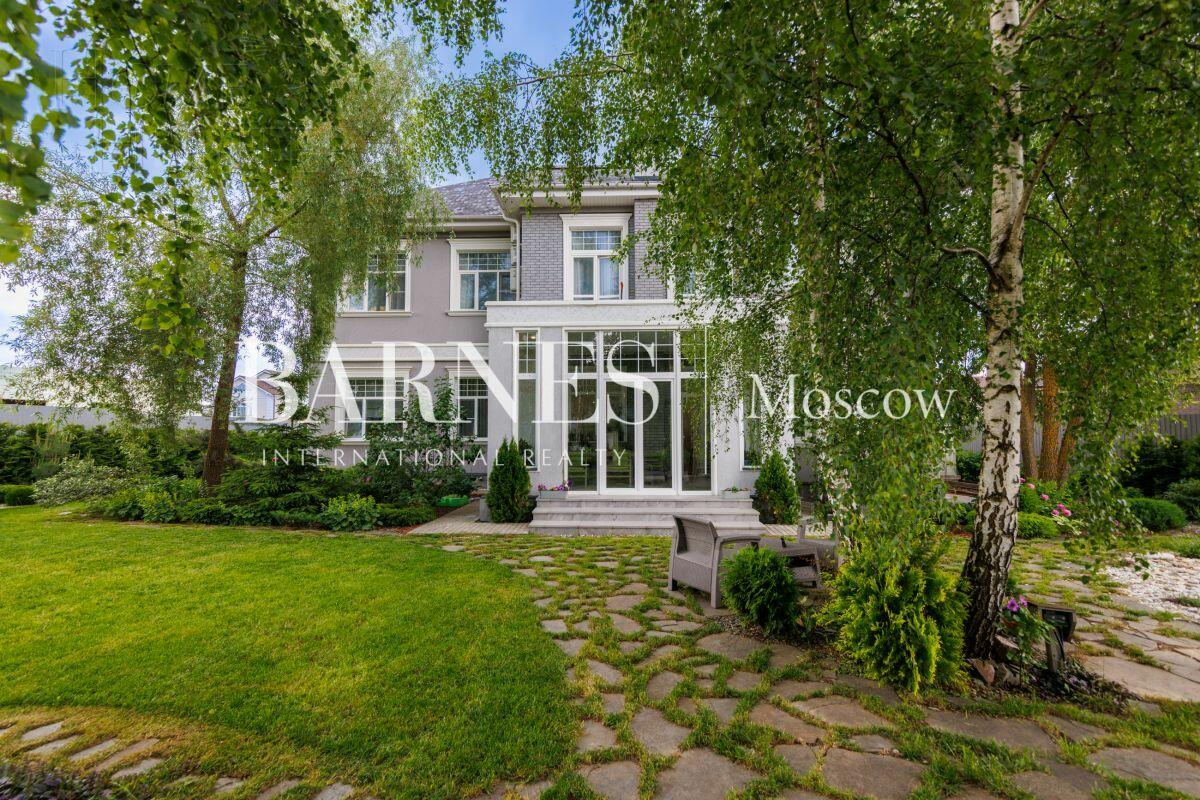 2-этажный коттедж 820 м² с отделкой