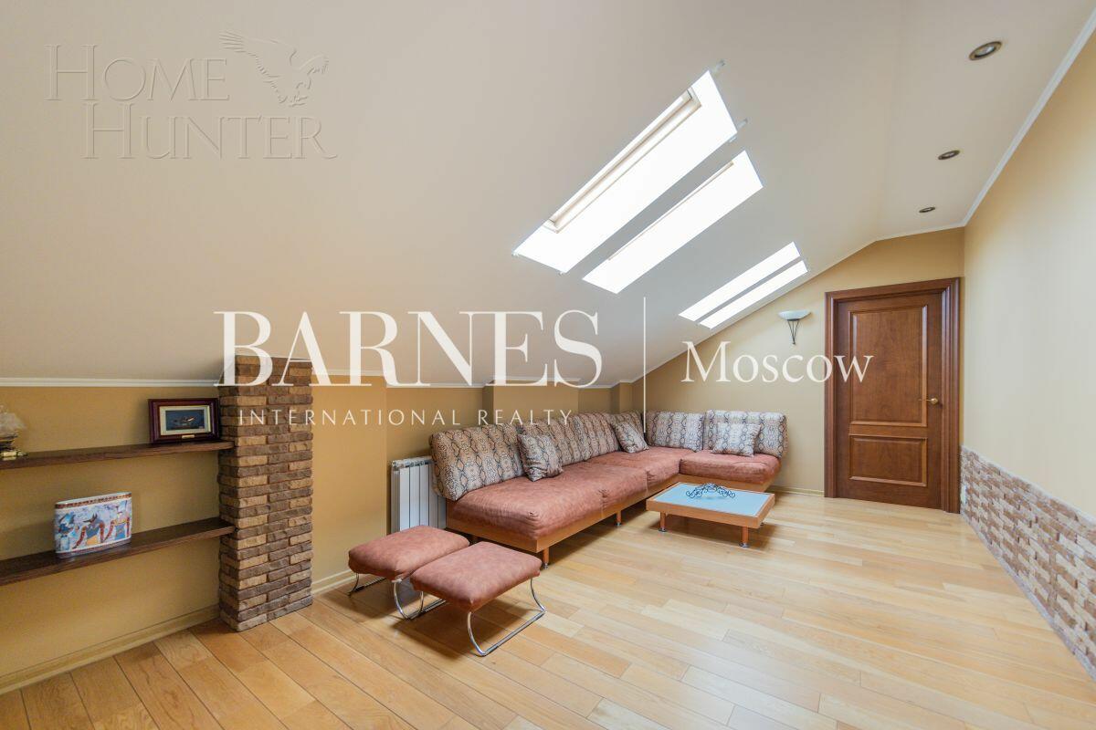 2-этажный коттедж 1 200 м² с отделкой