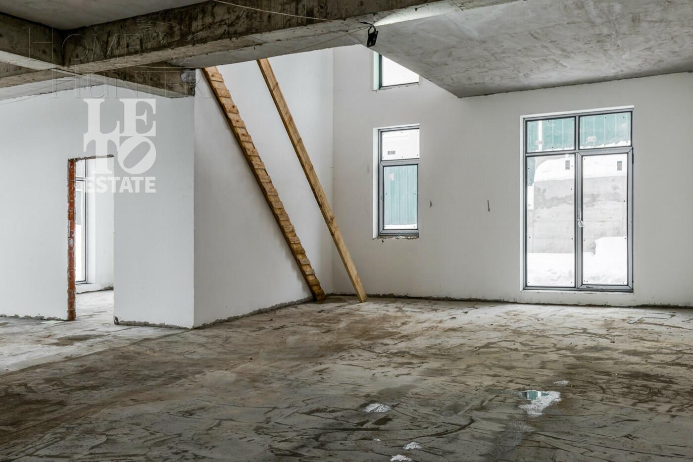 2-этажный коттедж 260 м² без отделки