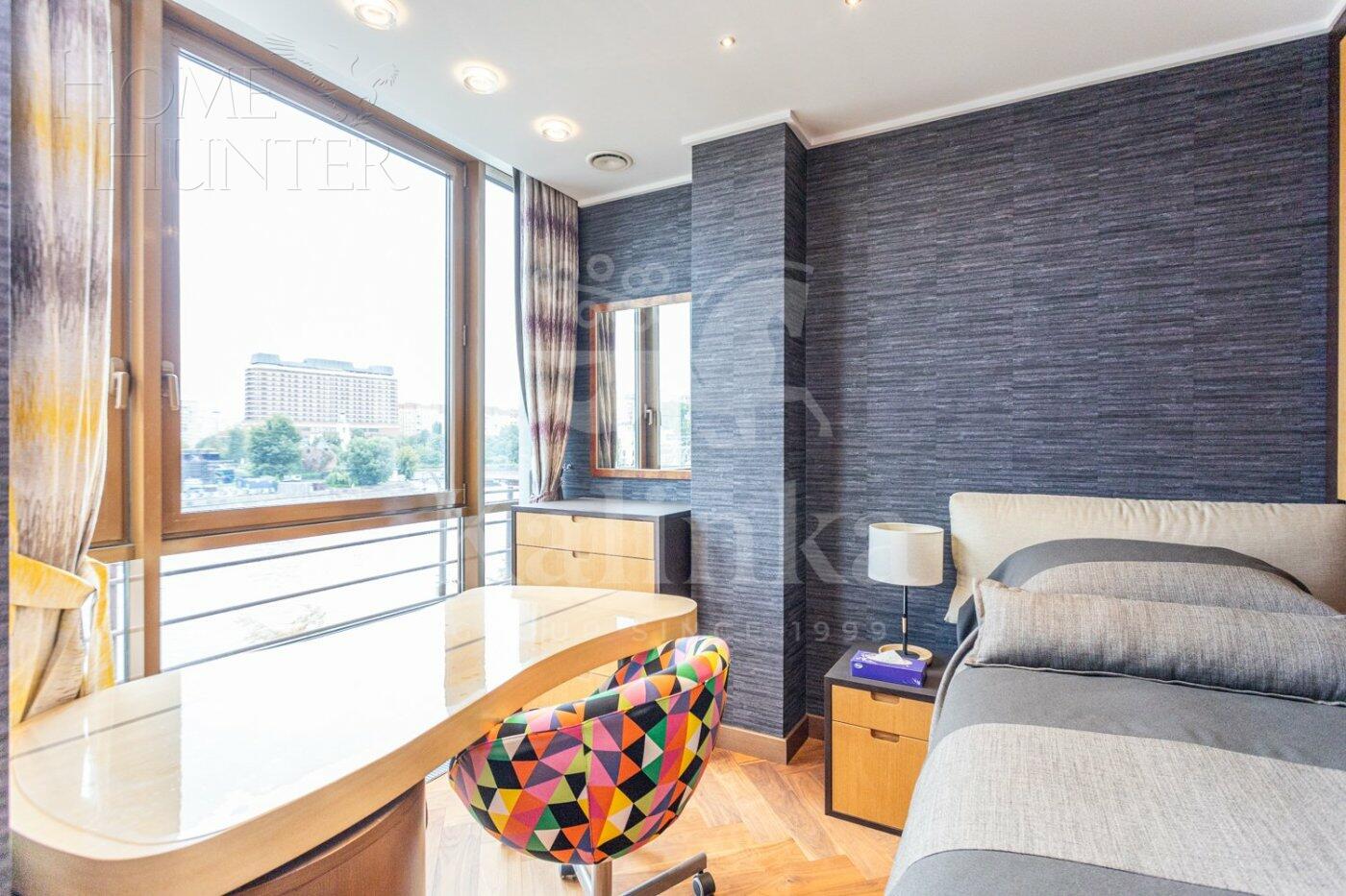 4-КОМН. КВАРТИРА С ОТДЕЛКОЙ 244 М² НА 4 ЭТАЖЕ