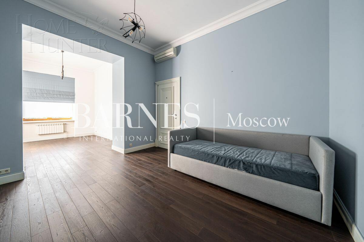 2-этажный коттедж 371 м² с отделкой