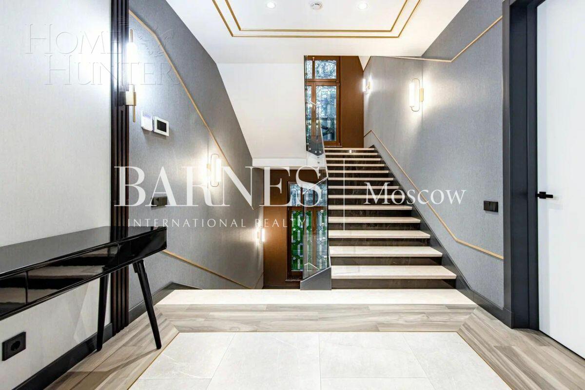 2-этажный коттедж 639 м² с отделкой