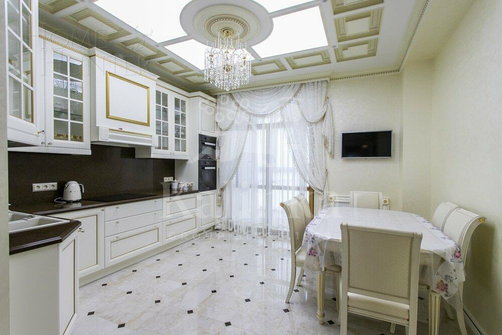 4-КОМН. КВАРТИРА С ОТДЕЛКОЙ 190 М² НА 7 ЭТАЖЕ