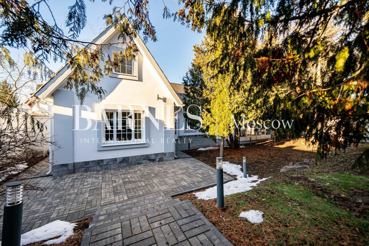 2-этажный коттедж 738 м² с отделкой