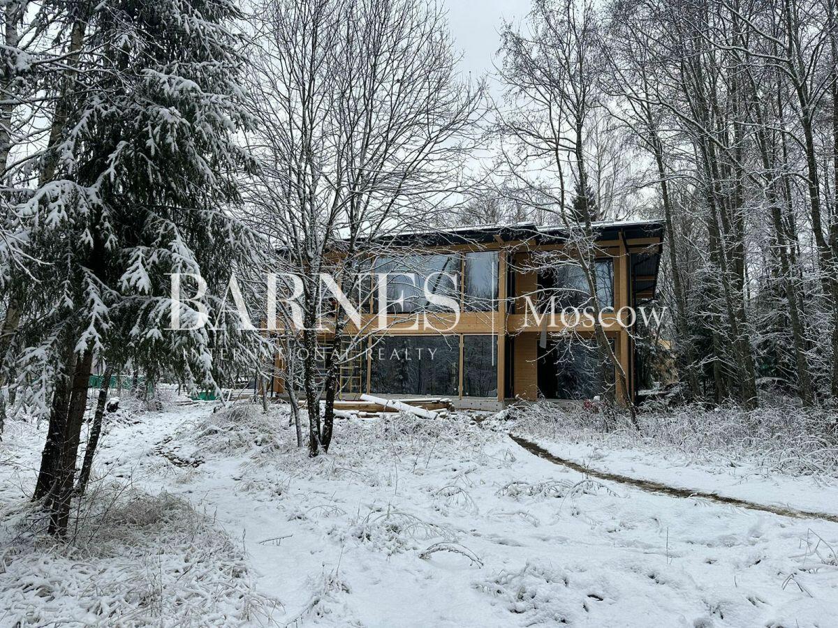 2-этажный коттедж 450 м² с отделкой