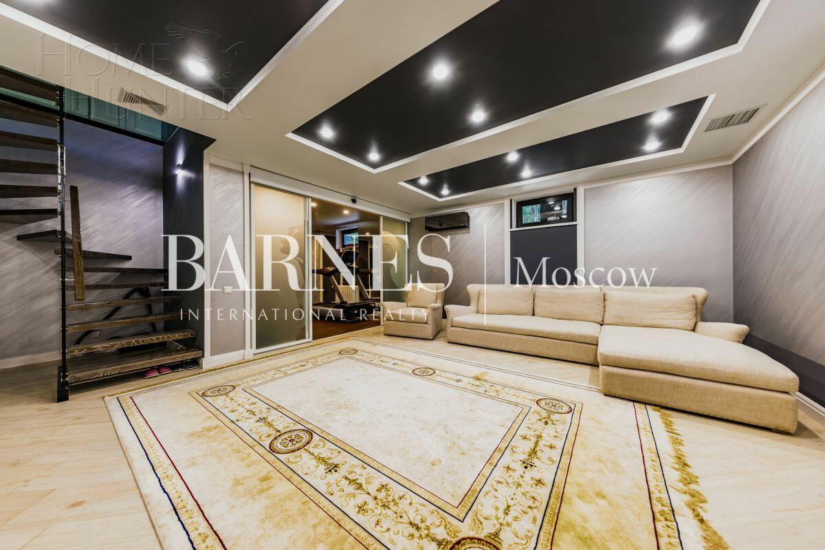 2-этажный коттедж 473.3 м² с отделкой