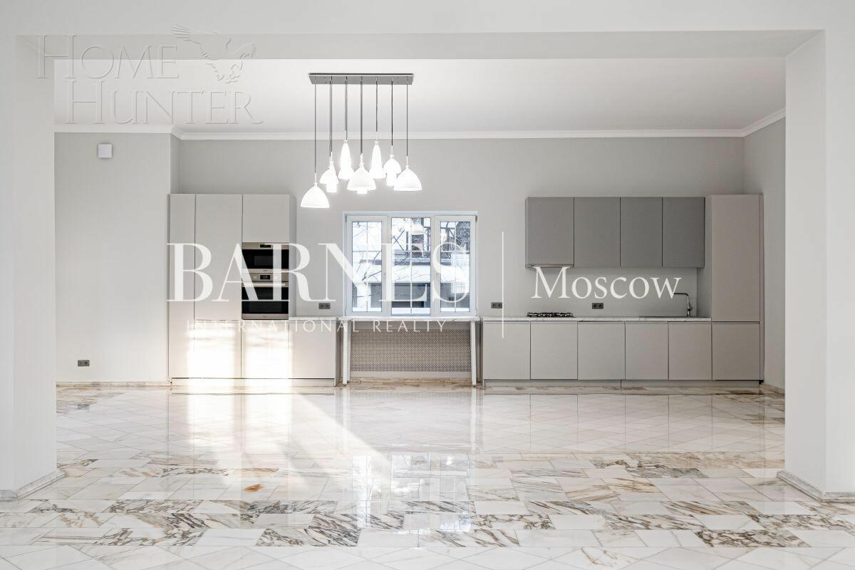 2-этажный коттедж 738 м² с отделкой