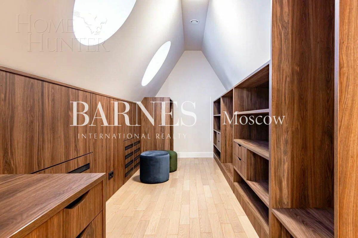 2-этажный коттедж 702 м² с отделкой