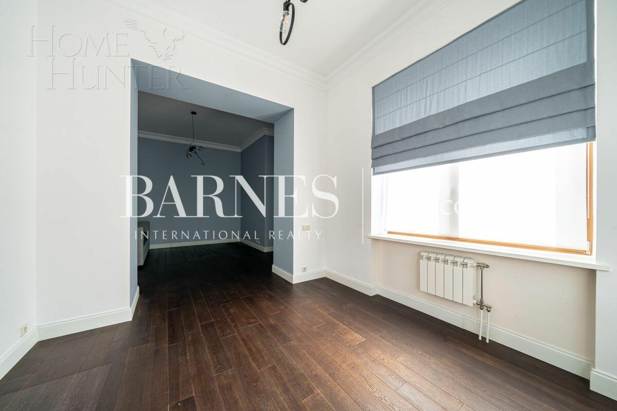 2-этажный коттедж 371 м² с отделкой