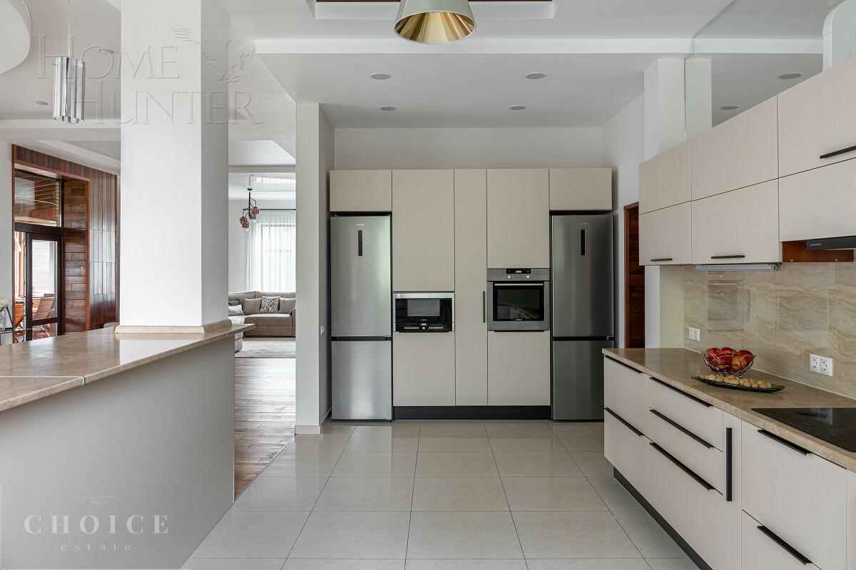 2-этажный коттедж 430 м² с отделкой