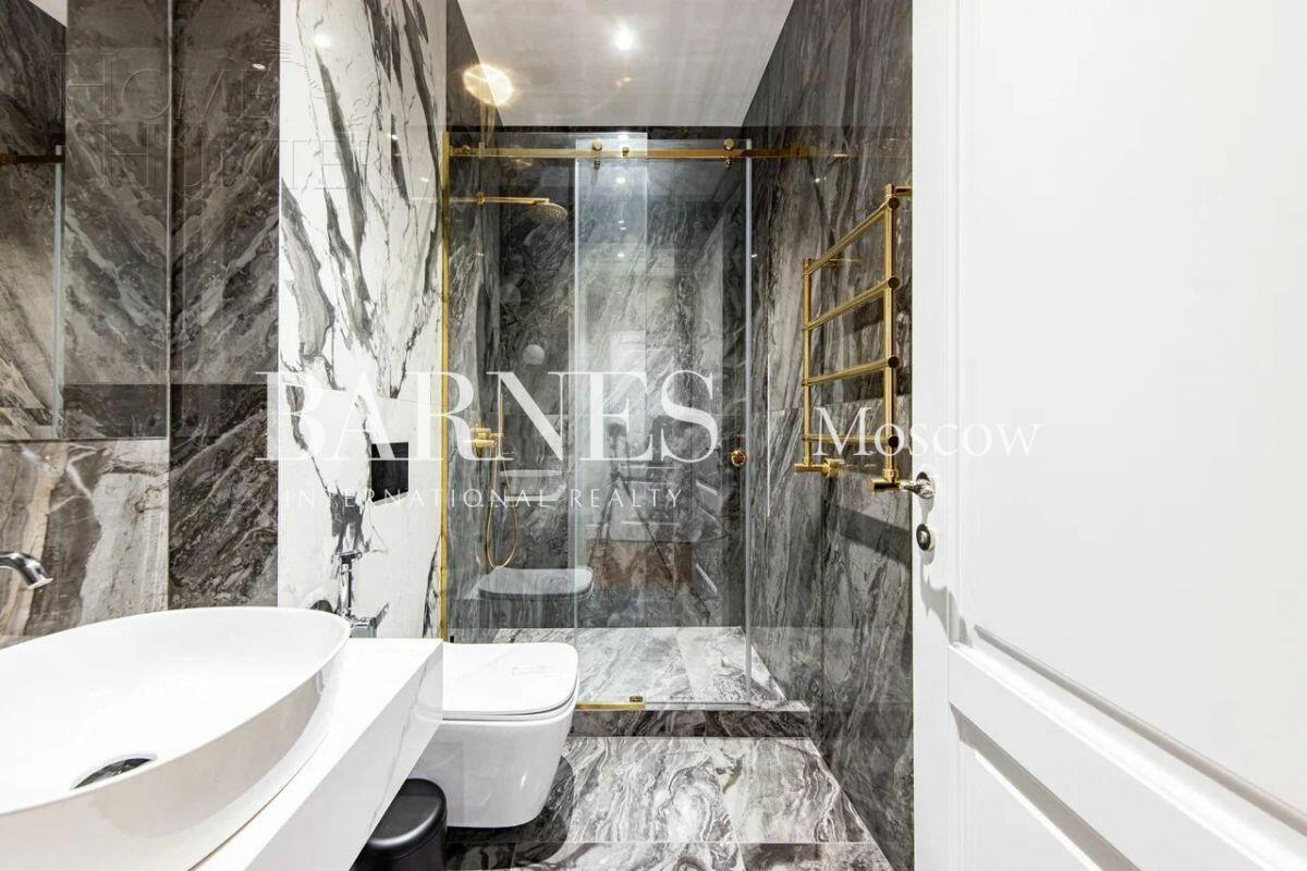 2-этажный коттедж 702 м² с отделкой