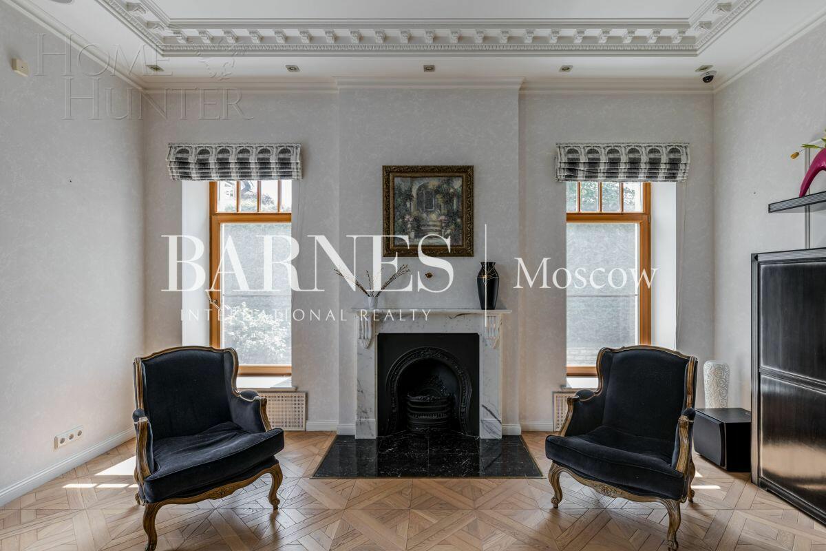 2-этажный коттедж 700 м² с отделкой