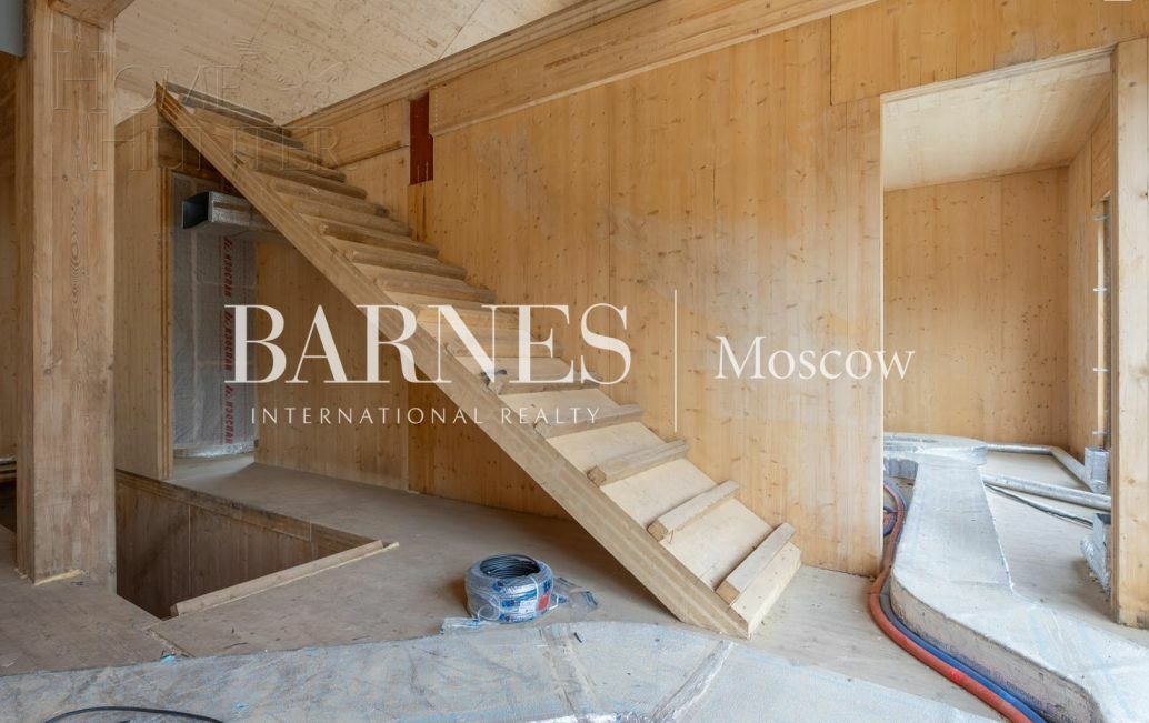 2-этажный коттедж 1 050 м² без отделки