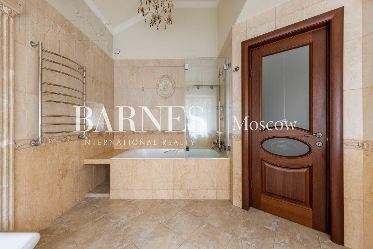 2-этажный коттедж 1 200 м² с отделкой