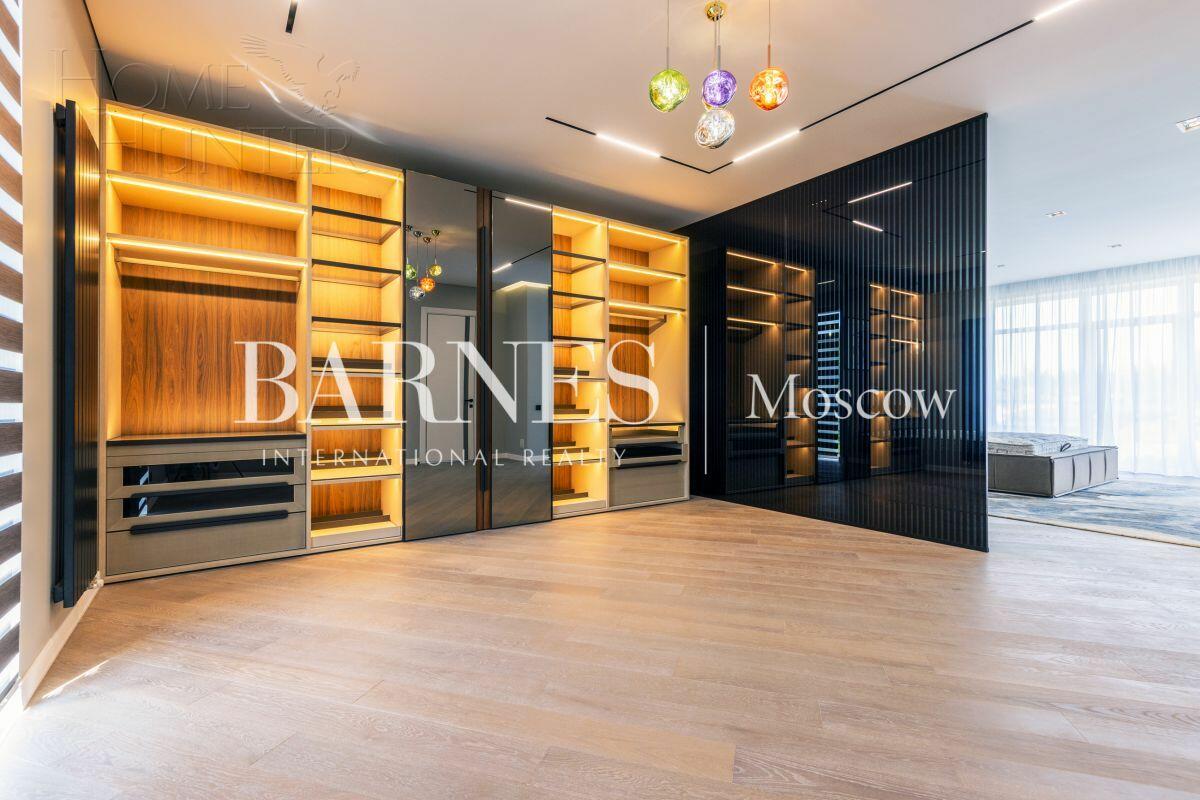 2-этажный коттедж 600 м² с отделкой