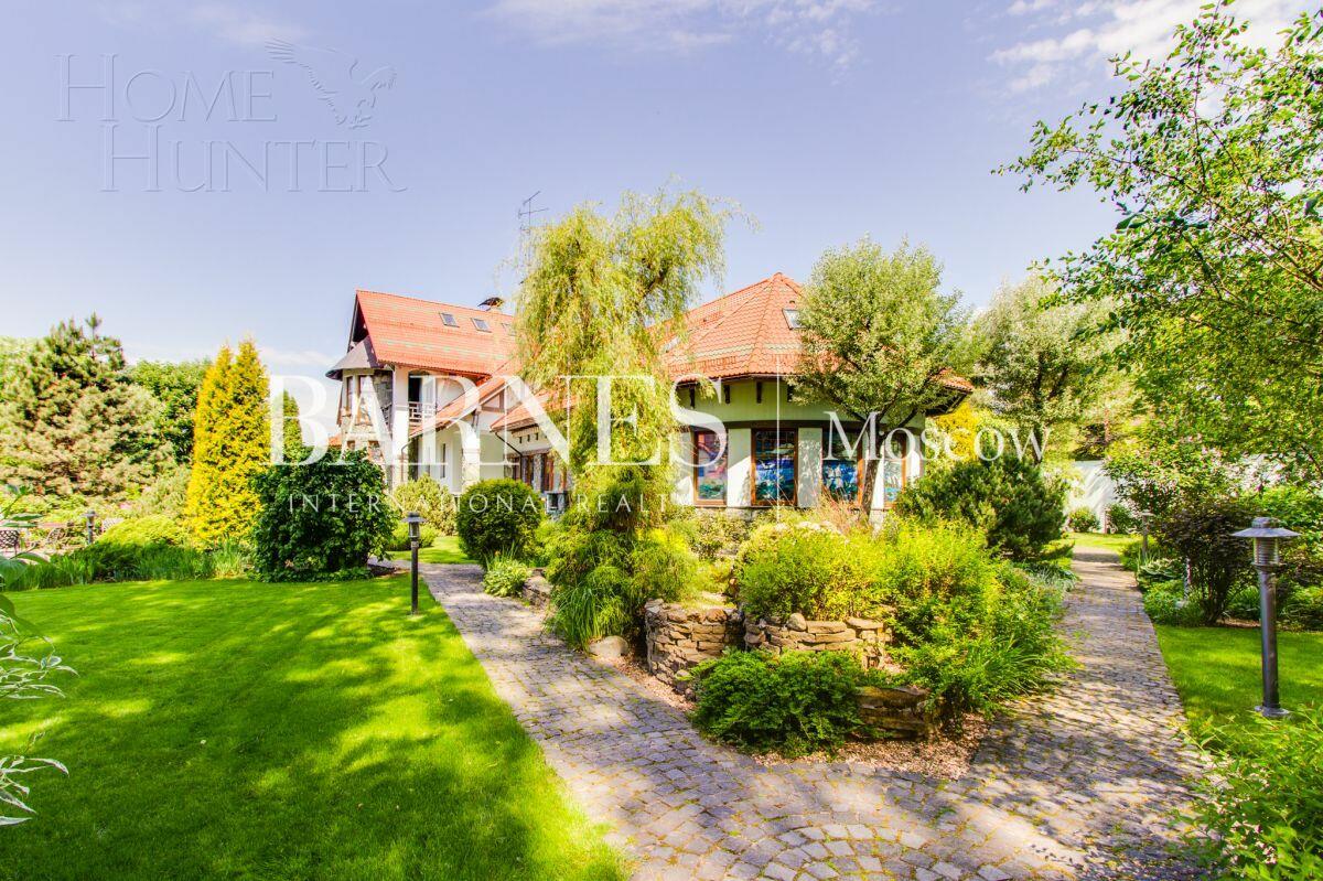 2-этажный коттедж 1 229 м² с отделкой