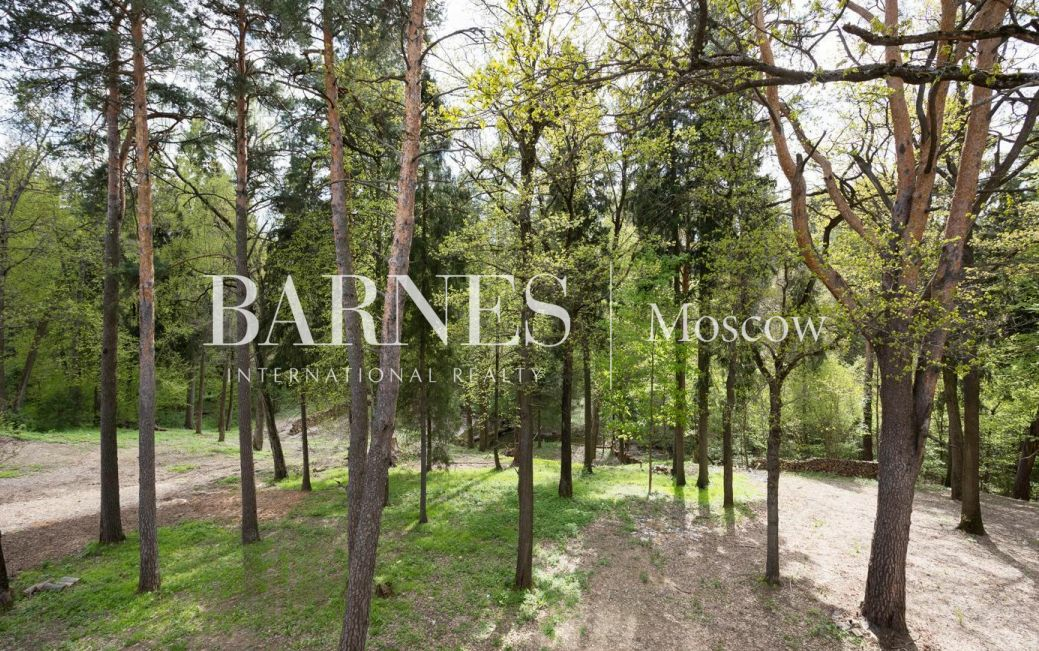 2-этажный коттедж 1 050 м² без отделки