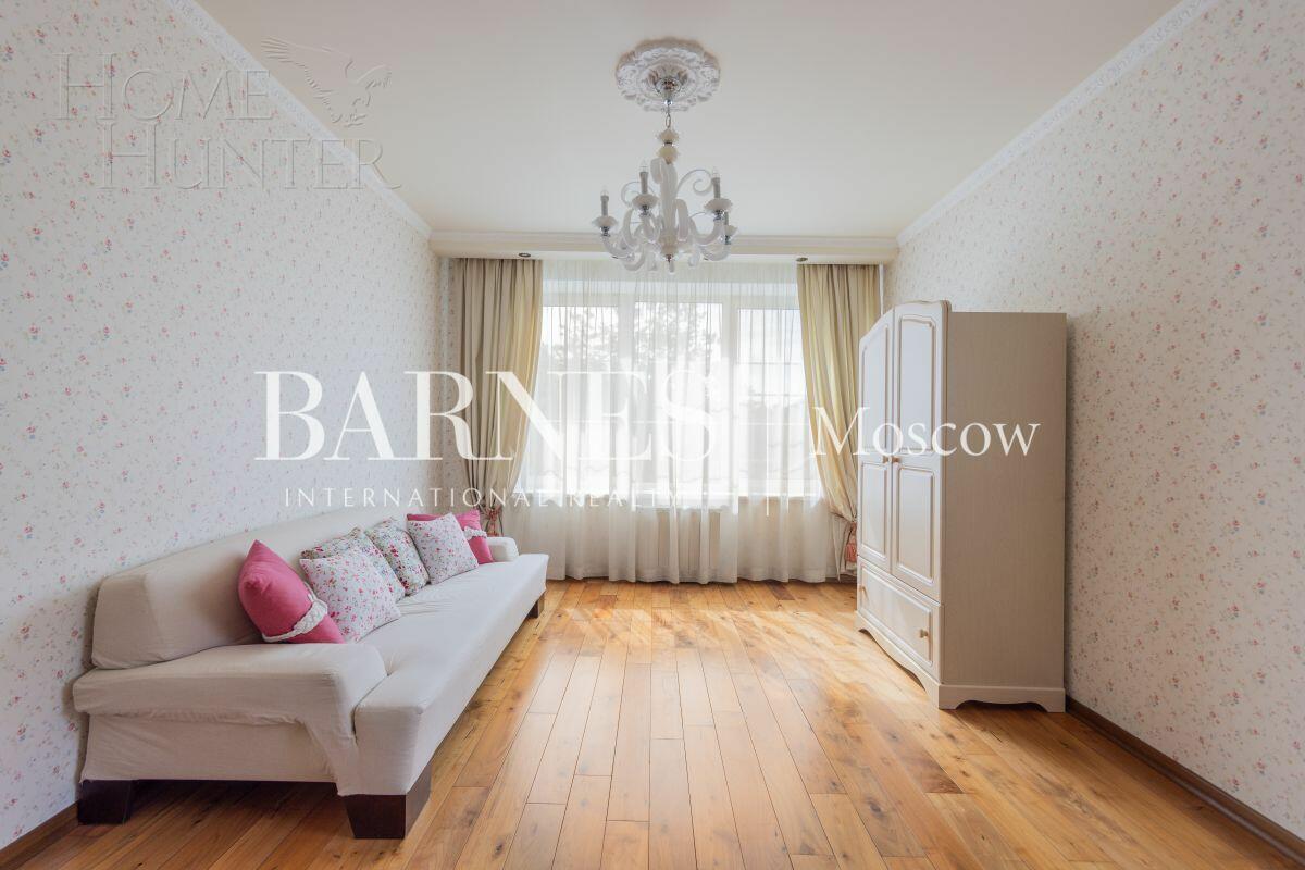 2-этажный коттедж 1 200 м² с отделкой