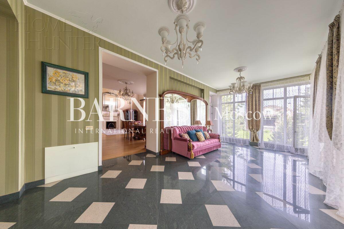 2-этажный коттедж 1 200 м² с отделкой