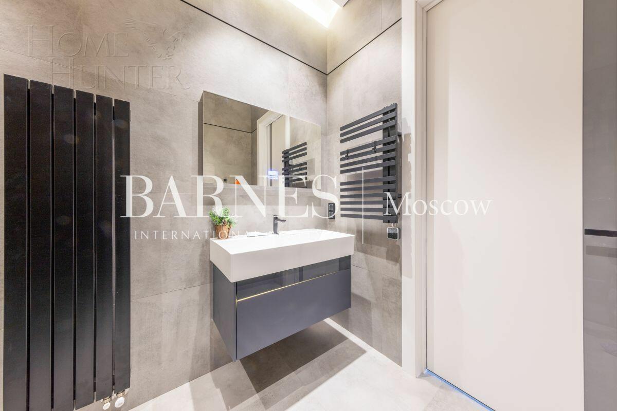 2-этажный коттедж 600 м² с отделкой