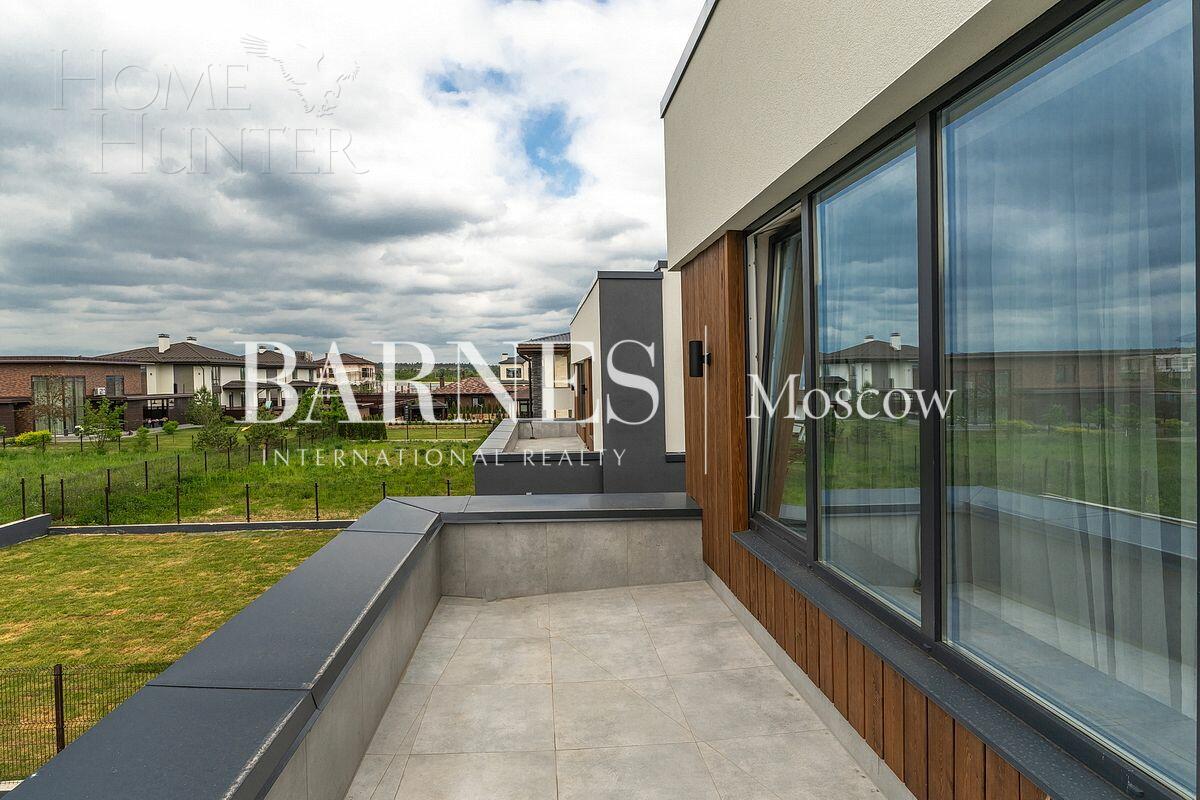 2-этажный коттедж 300 м² с отделкой