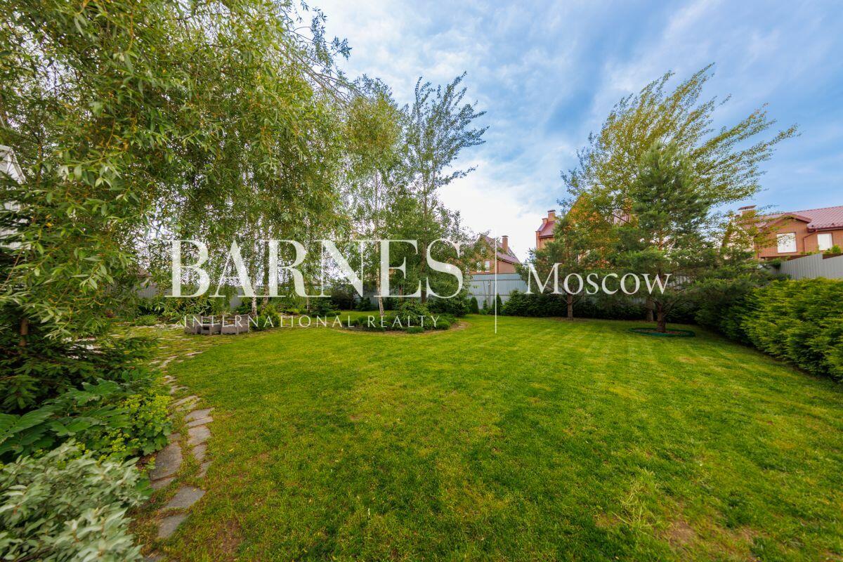 2-этажный коттедж 820 м² с отделкой