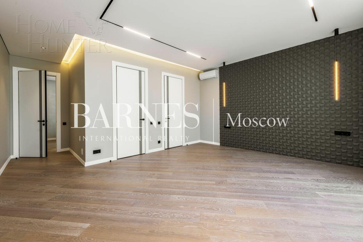 2-этажный коттедж 600 м² с отделкой