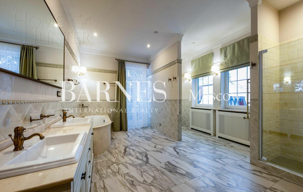 2-этажный коттедж 687 м² с отделкой