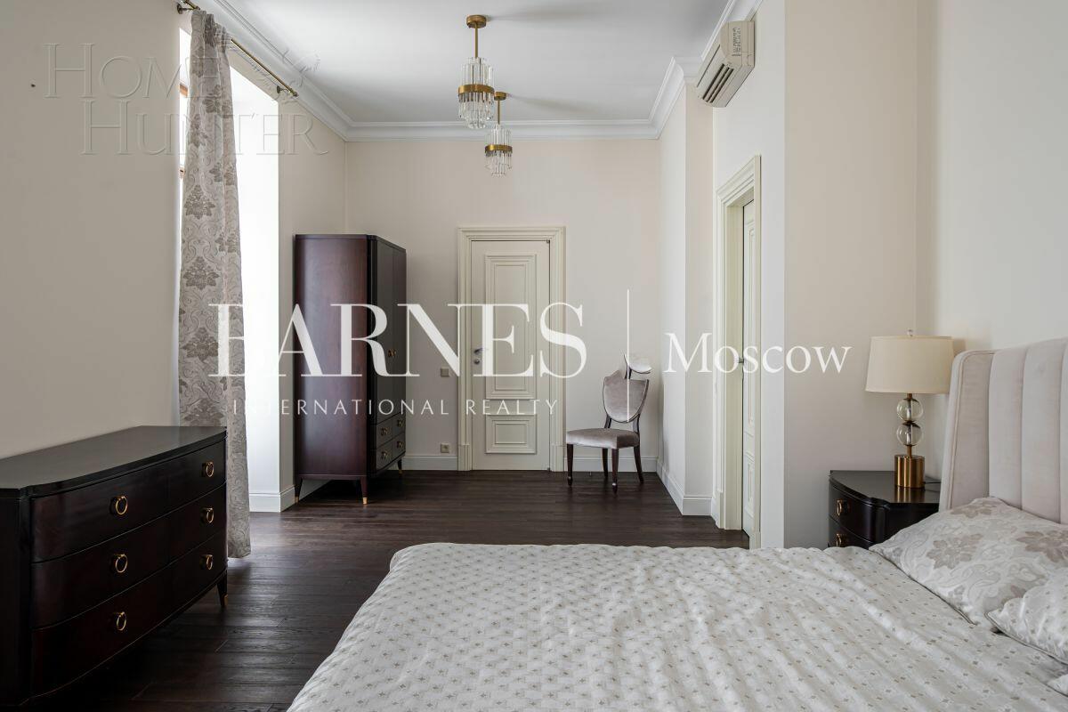 2-этажный коттедж 371 м² с отделкой