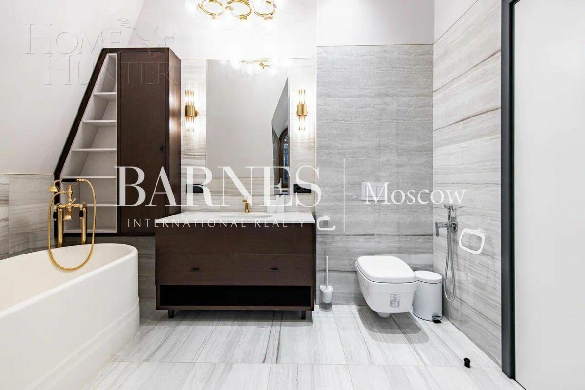 2-этажный коттедж 639 м² с отделкой