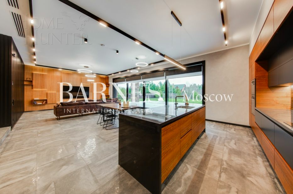 2-этажный коттедж 540 м² с отделкой