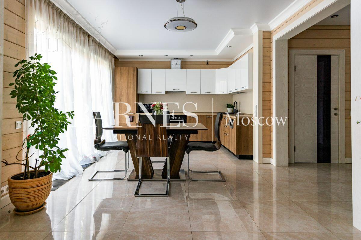 2-этажный коттедж 473.3 м² с отделкой