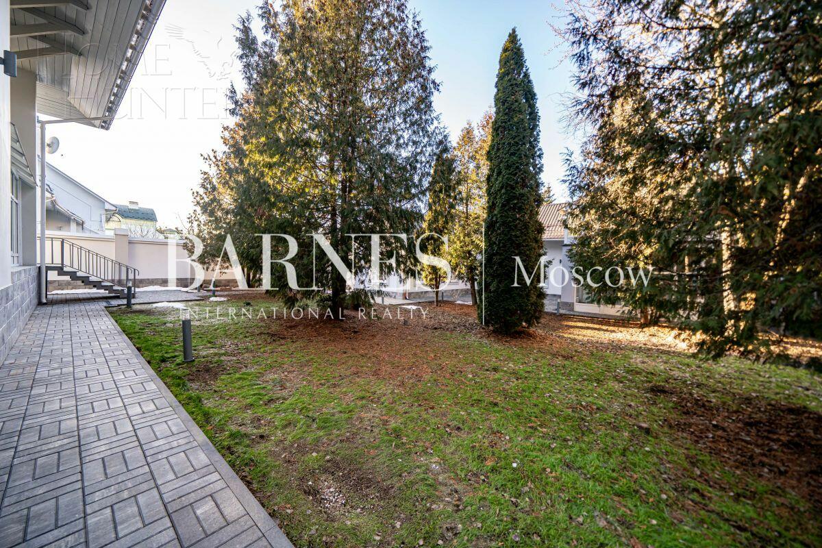 2-этажный коттедж 738 м² с отделкой