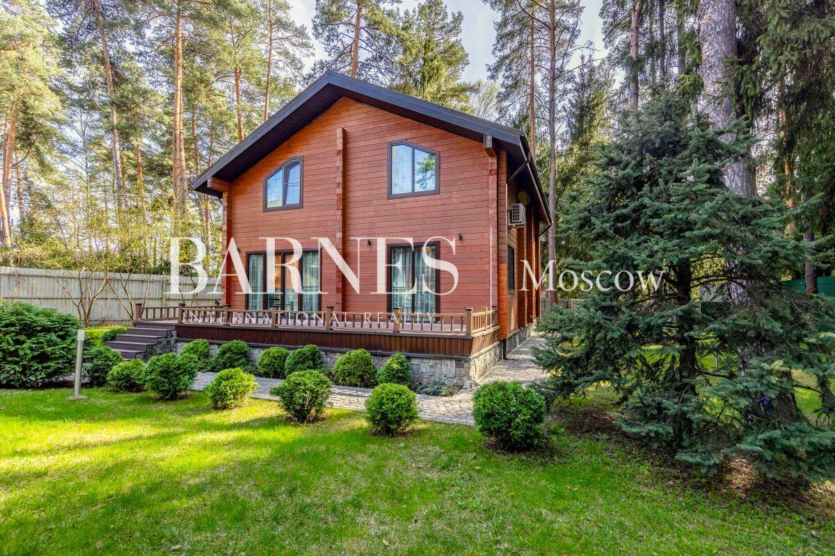 2-этажный коттедж 473.3 м² с отделкой