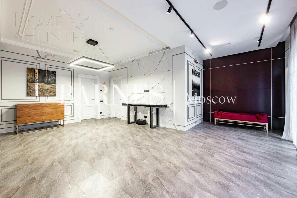 2-этажный коттедж 702 м² с отделкой