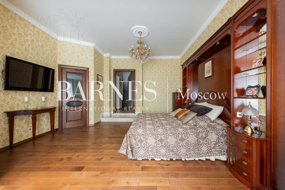 2-этажный коттедж 1 200 м² с отделкой