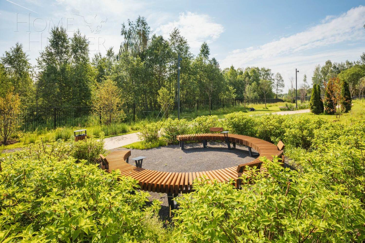 Участок 41.1 сот. в охраняемом поселке