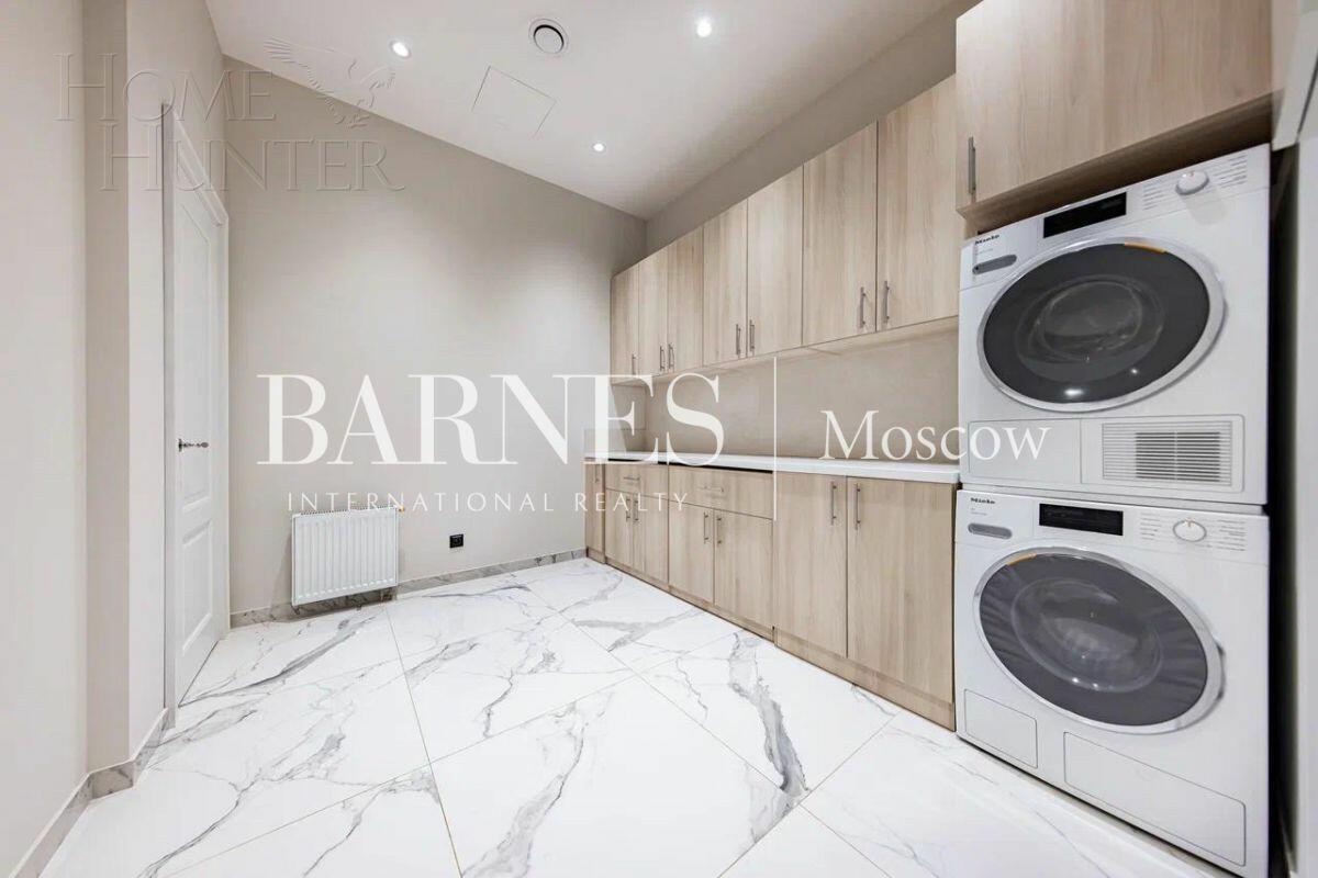 2-этажный коттедж 702 м² с отделкой