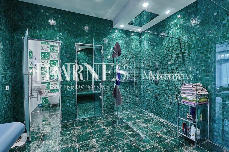3-этажный коттедж 650 м² с отделкой