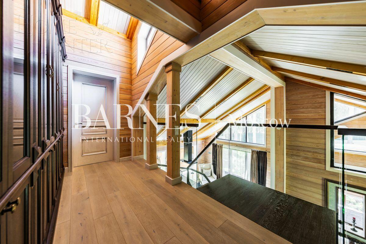 2-этажный коттедж 473.3 м² с отделкой