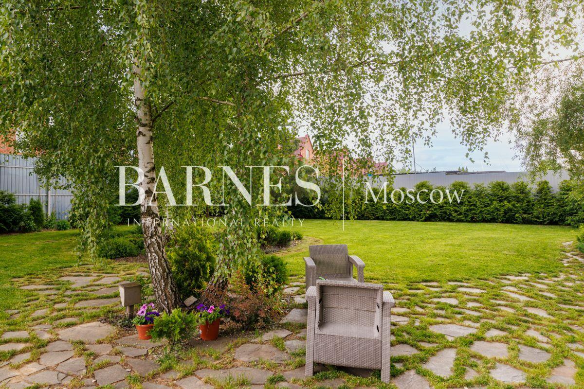 2-этажный коттедж 820 м² с отделкой