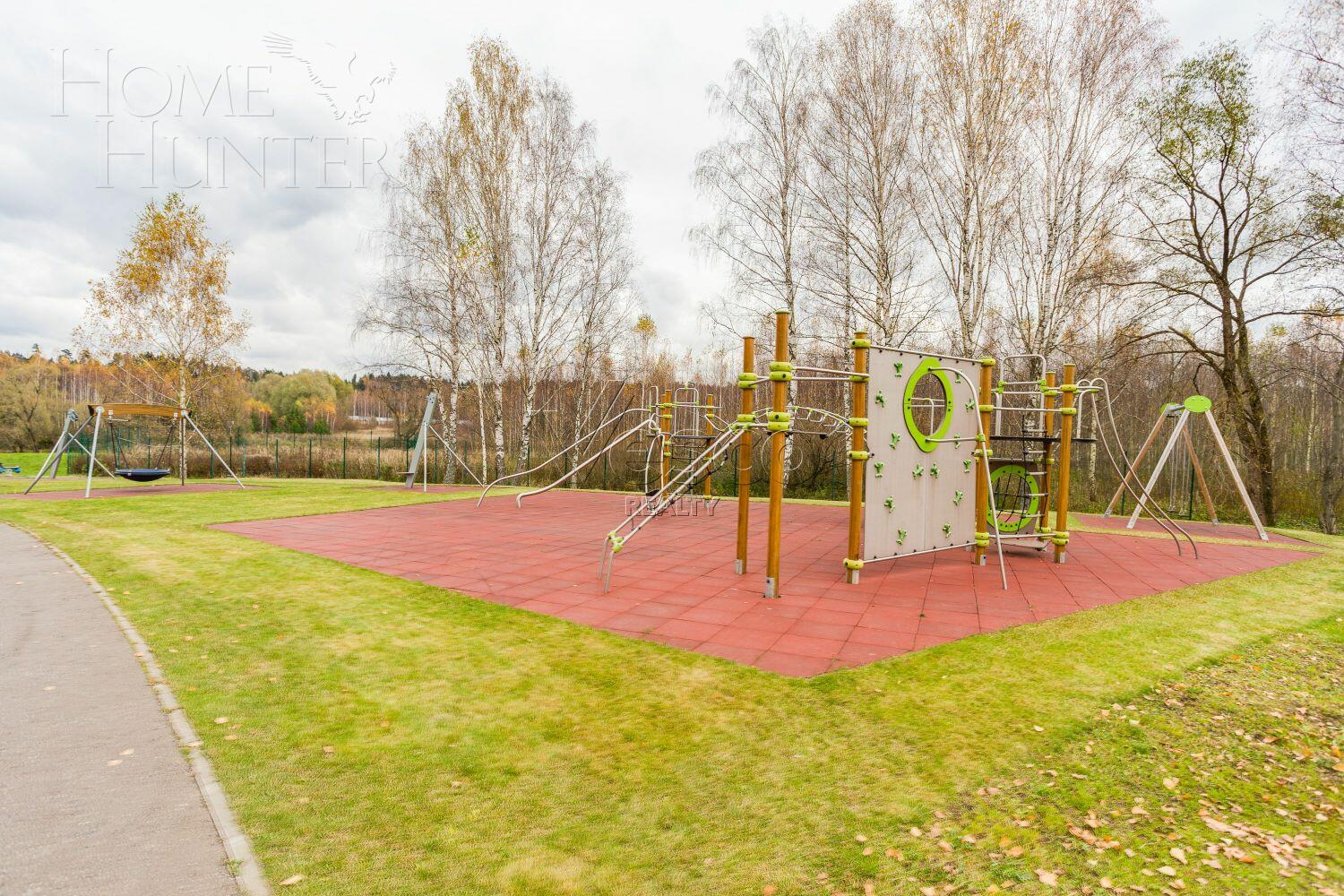 Участок 32.2 сот. в охраняемом поселке