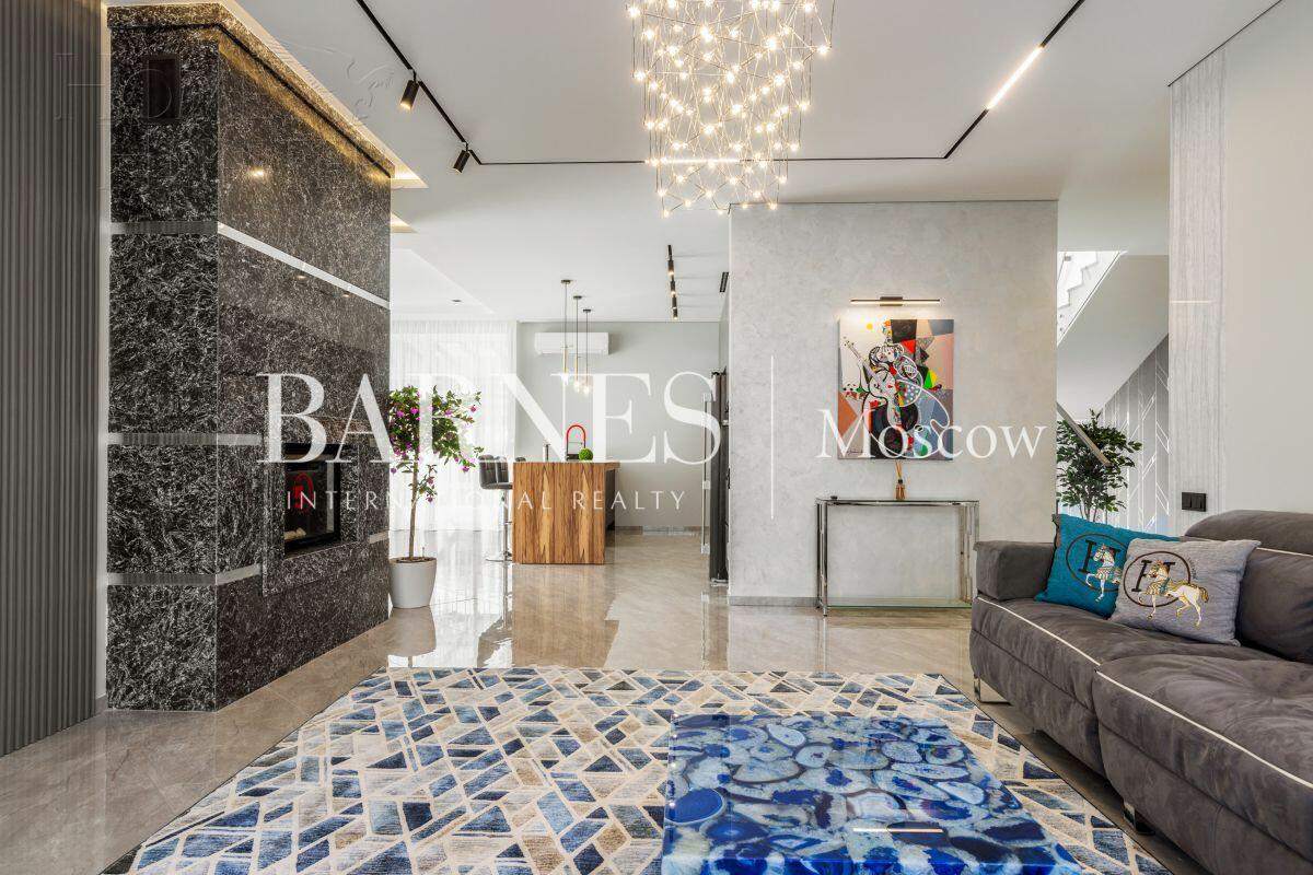 2-этажный коттедж 600 м² с отделкой