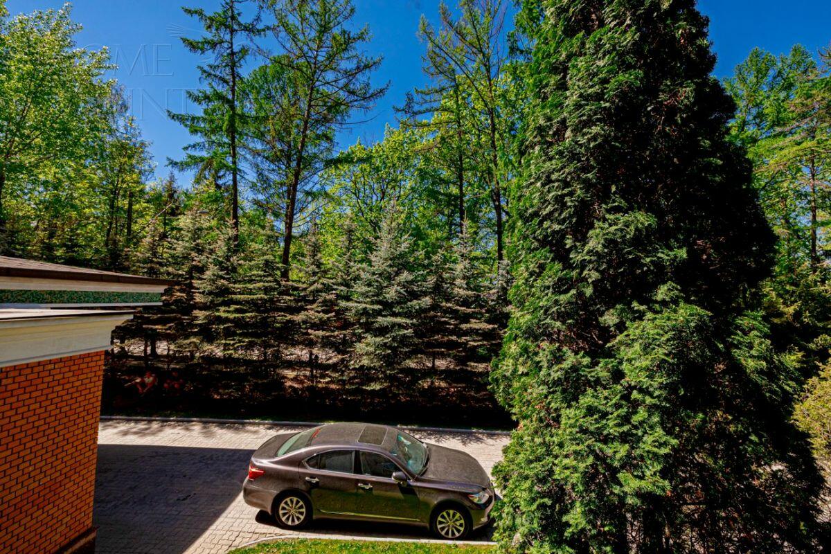 5-КОМН. КВАРТИРА С ОТДЕЛКОЙ 220.3 М² НА 2 ЭТАЖЕ