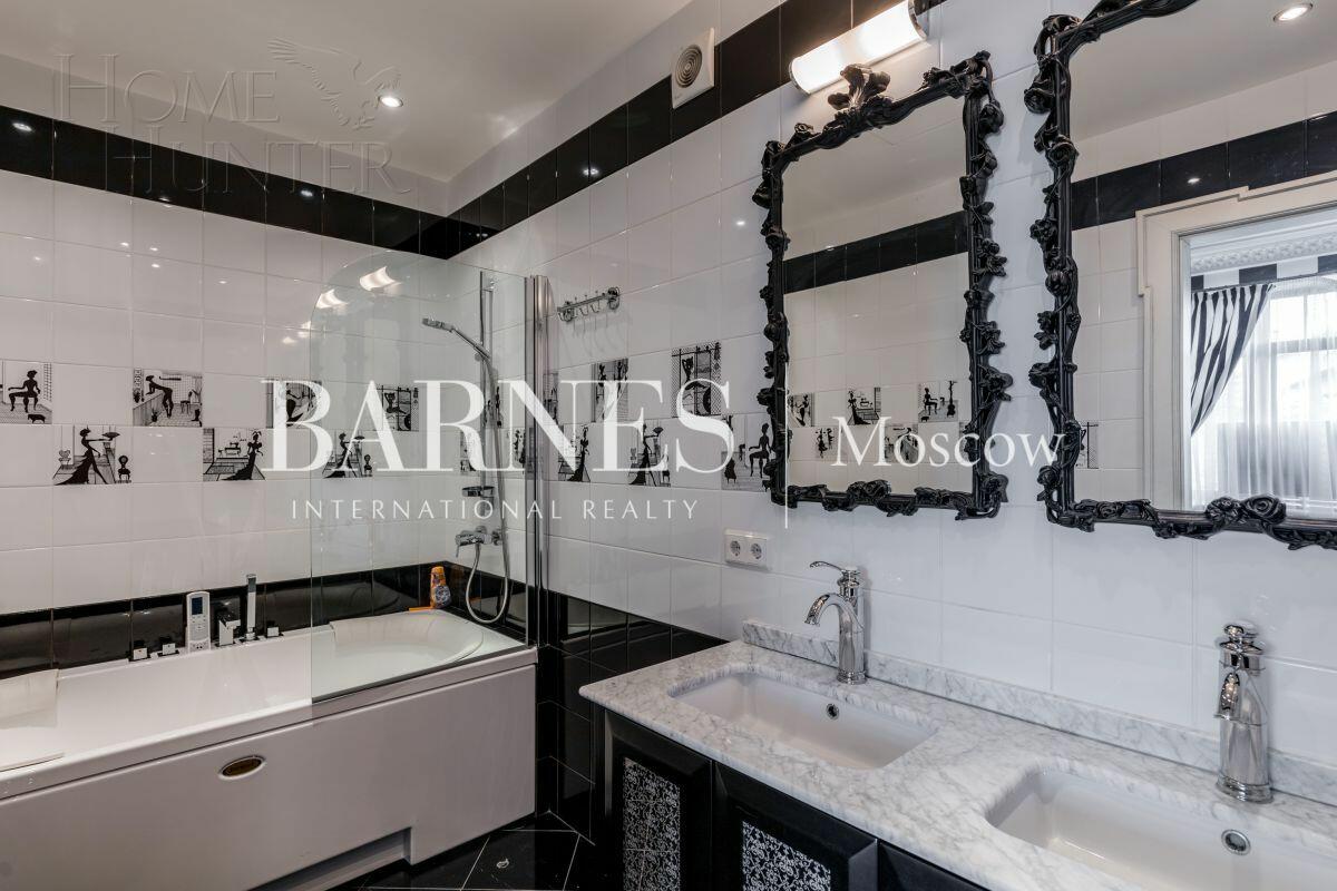 2-этажный коттедж 700 м² с отделкой