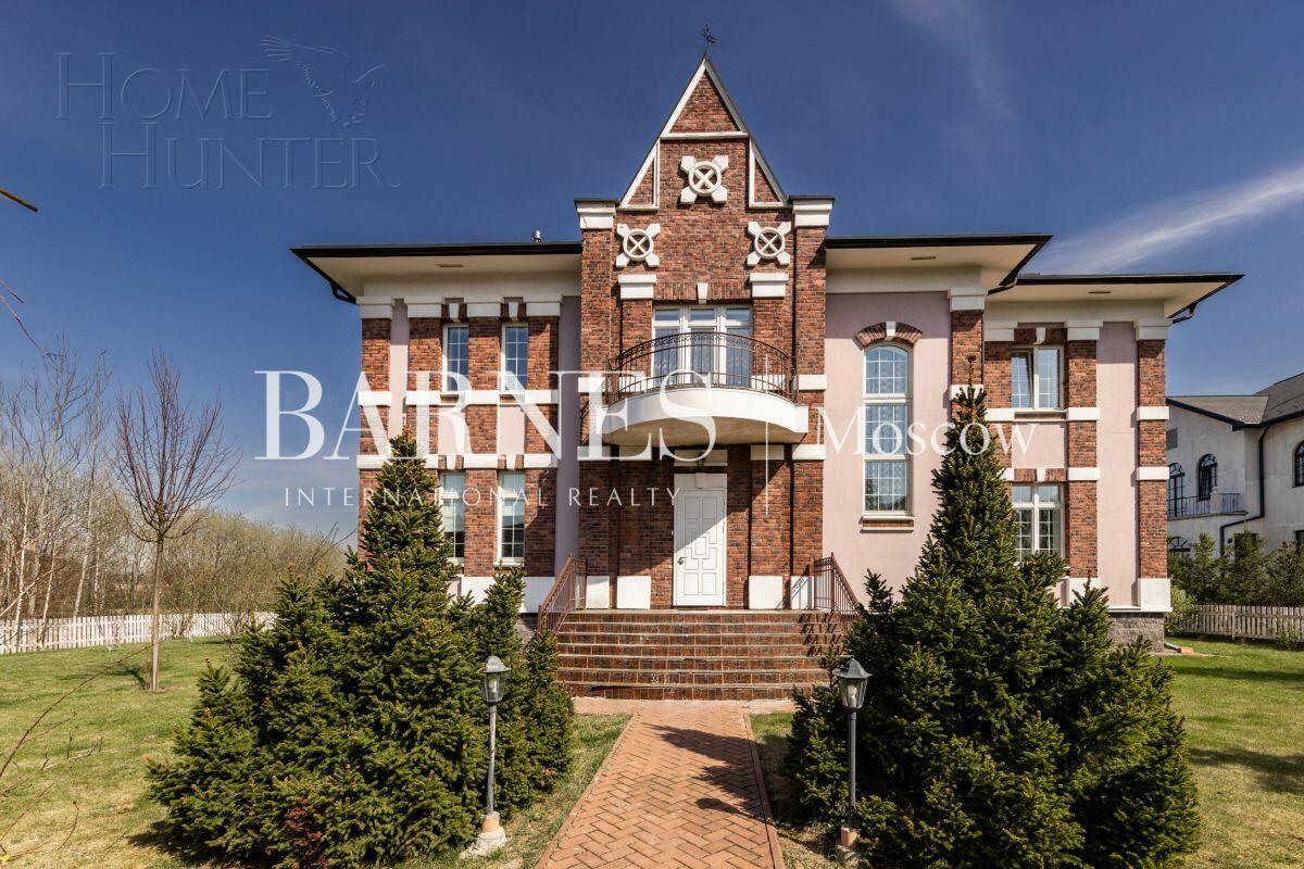 2-этажный коттедж 343.5 м² с отделкой