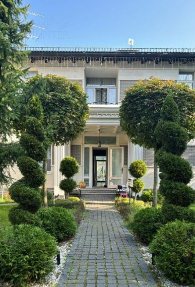 2-этажный коттедж 810 м² с отделкой