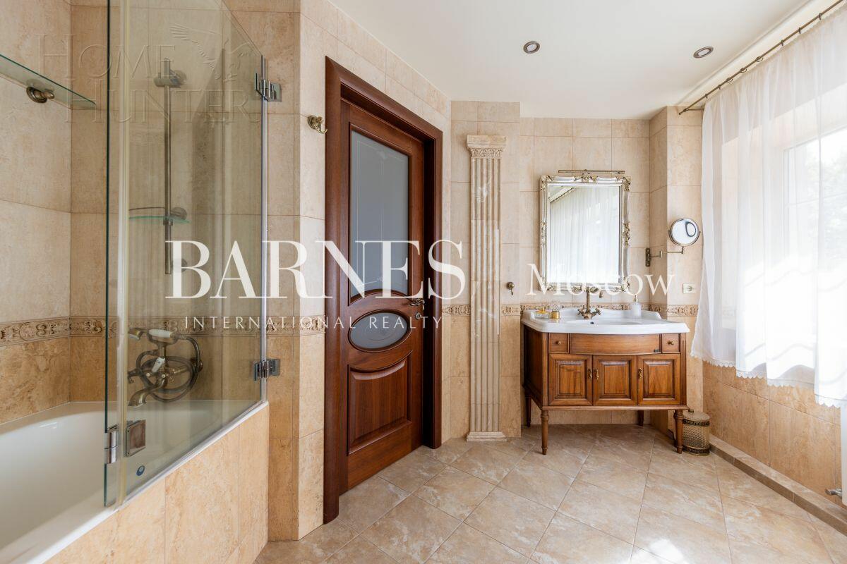 2-этажный коттедж 1 200 м² с отделкой